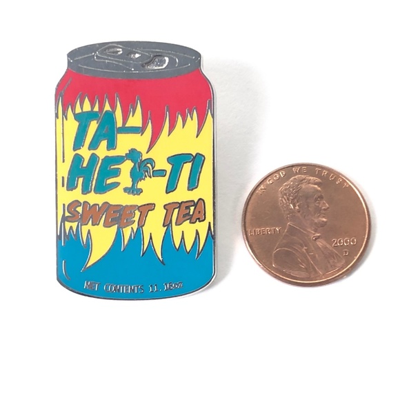 Moana Hei Hei Delicious Drinks Can Sweet Tea Pin - Picture 3 of 4